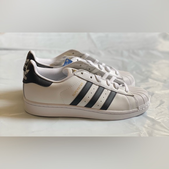 Adidas originals superstar j new in original box